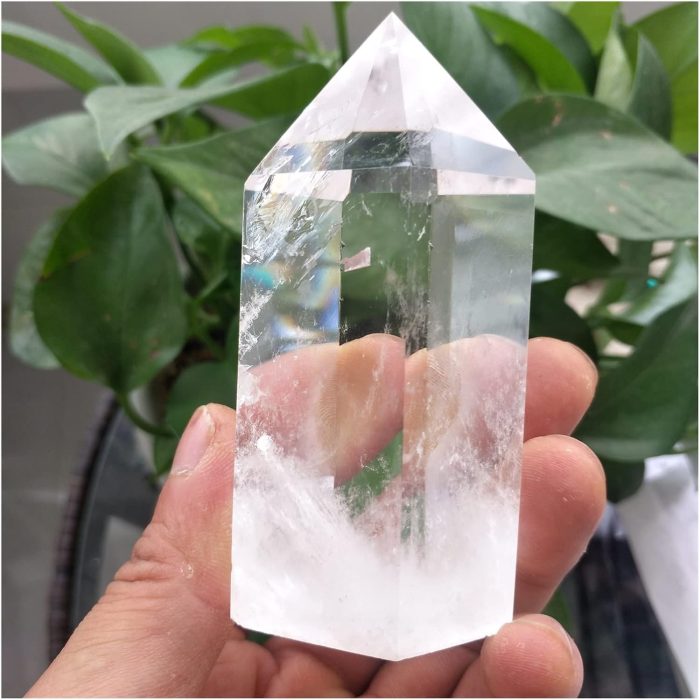 634d01281a6d87132b770803-hongyan-quartz-natural-crystal-stone